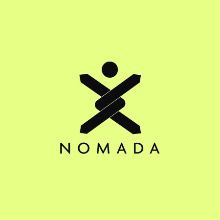 Logotyp NOMADA na limonkowym tle